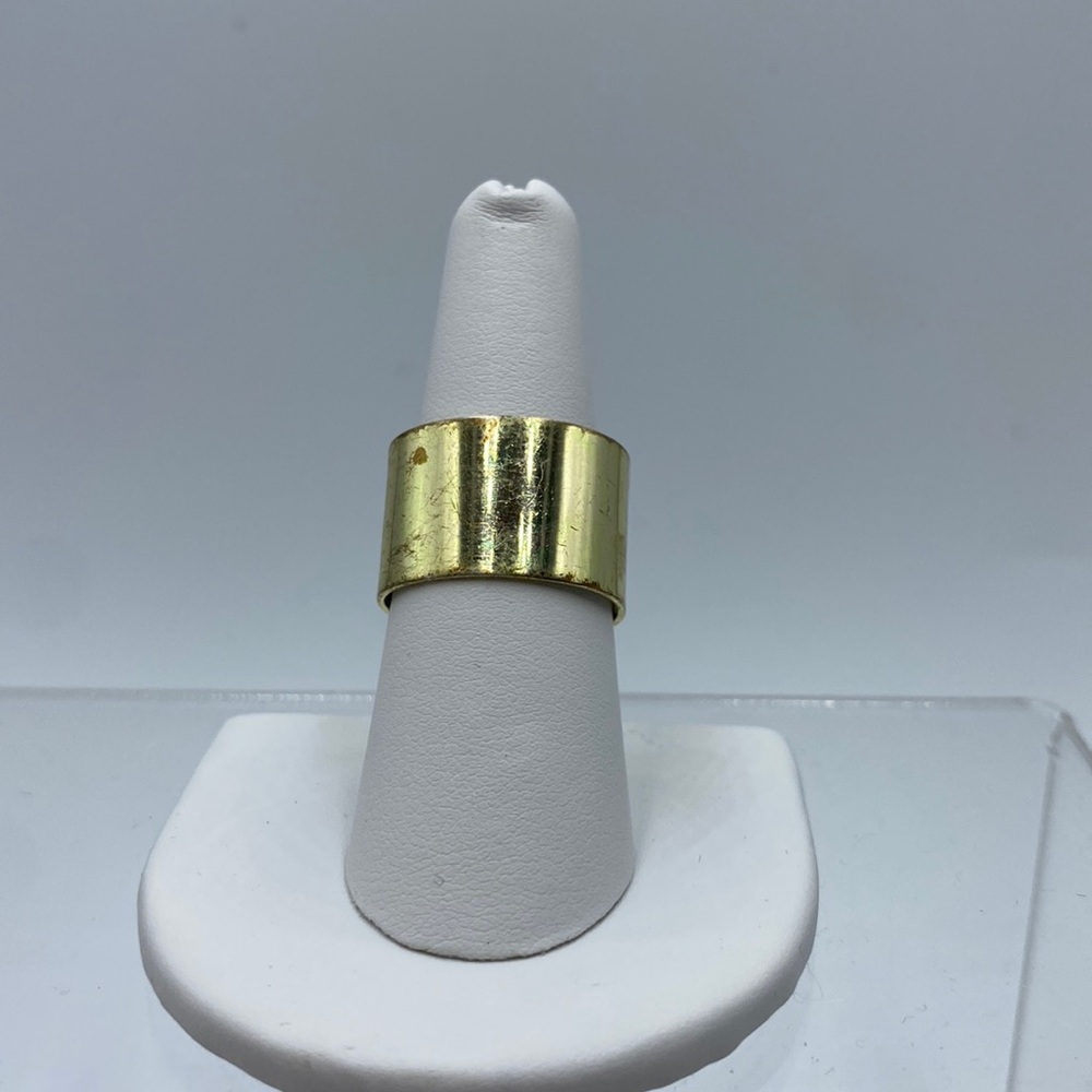 LISA FREEDE GOLD CIGAR BAND RING